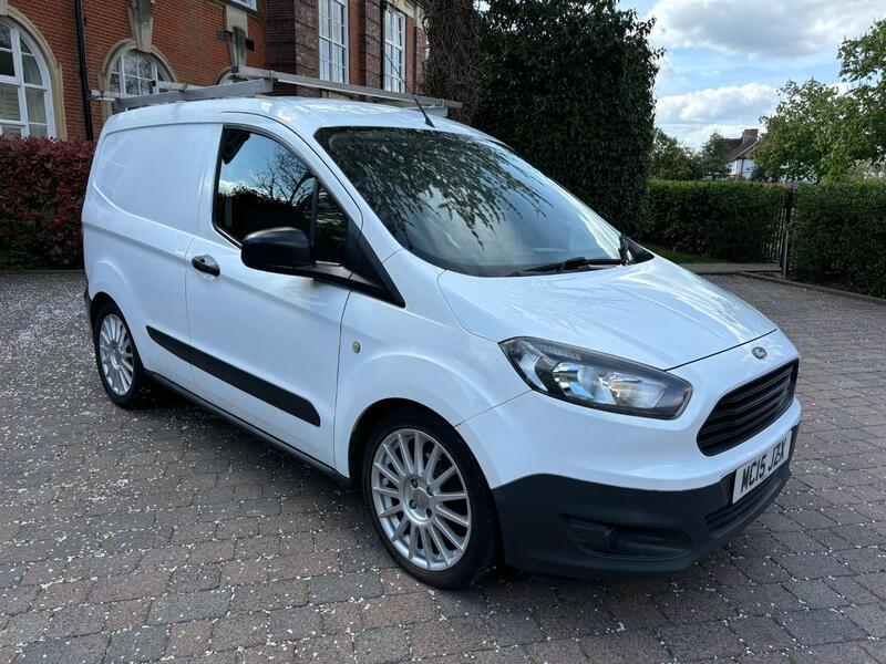 FORD TRANSIT COURIER