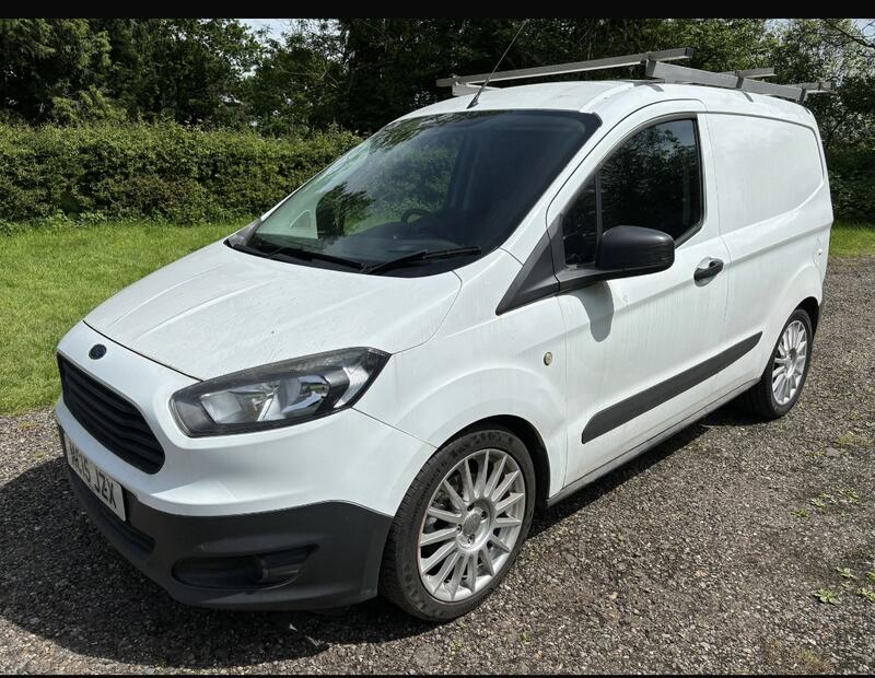 FORD TRANSIT COURIER