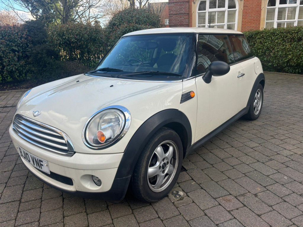 2010 MINI HATCH